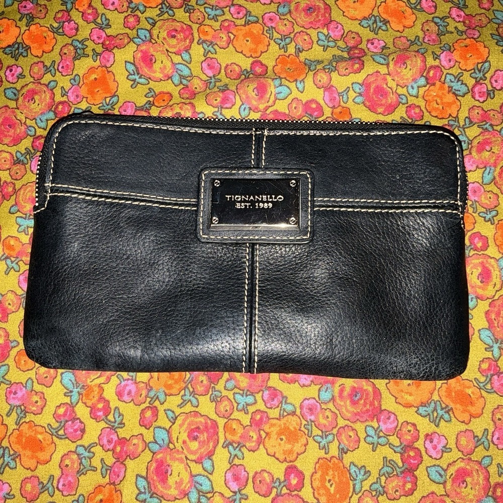Tignanello Leather‎ Wristlet Clutch Wallet Divider Organizer Outside Pocket